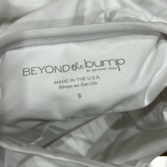 Beyond yoga NEW maternity racer back - Picture 7 of 8